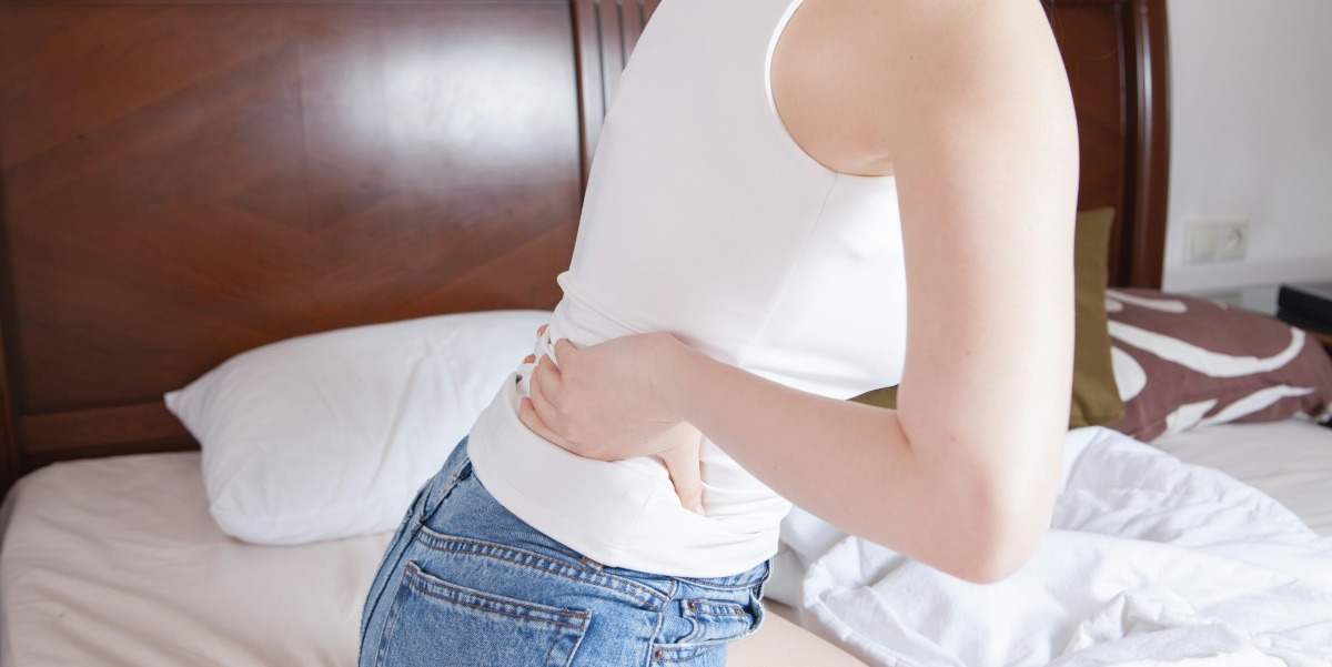 Infographic: Four key benefits of moxibustion for joint pain, energy, immunity, and mood